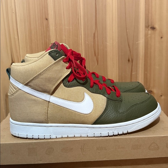 nike dunk iguana